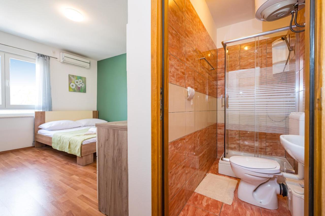 Studio And Rooms Zadar City Wall Экстерьер фото