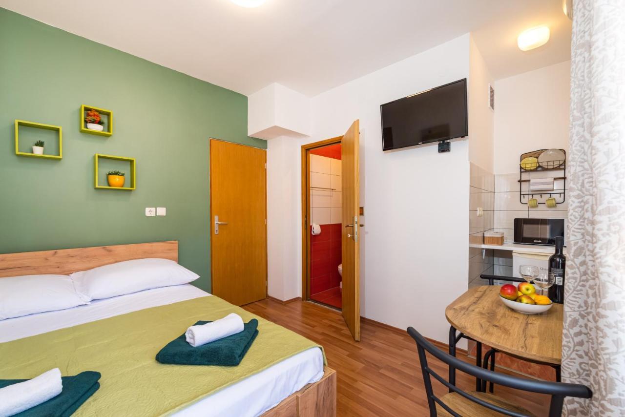 Studio And Rooms Zadar City Wall Экстерьер фото